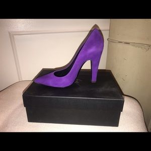 Suede designer pumps